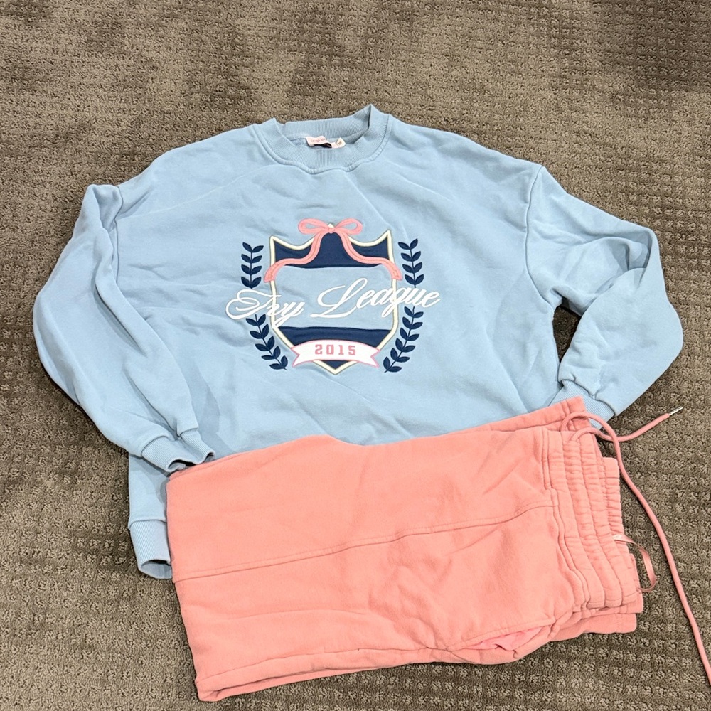 Ivy city co Sweatshirt and Joggers Set